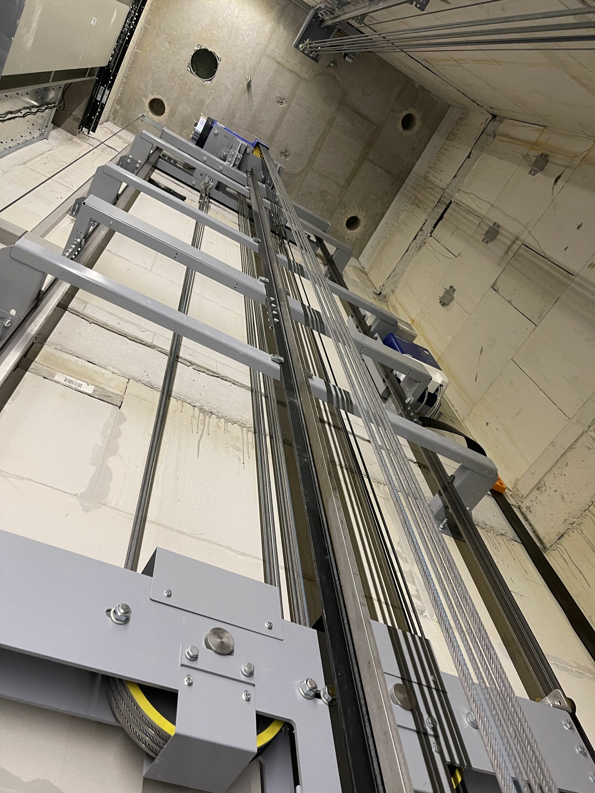 Veelzijdig lift bedrijf